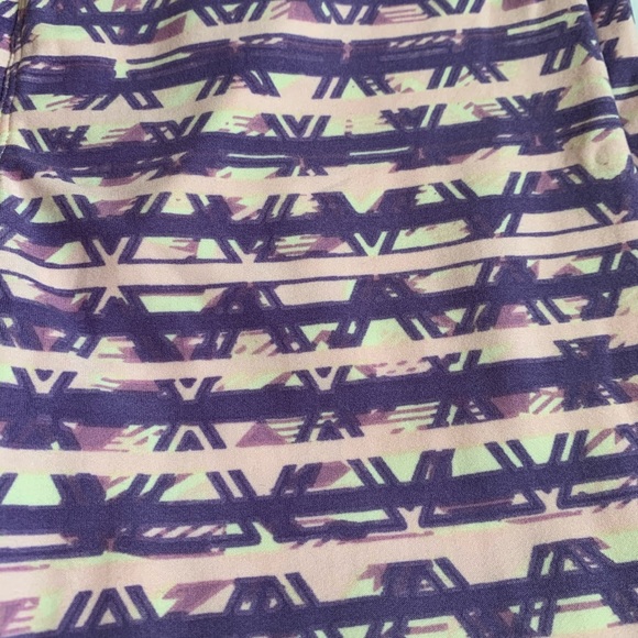 LuLaRoe One Size Leggings - Picture 3 of 5